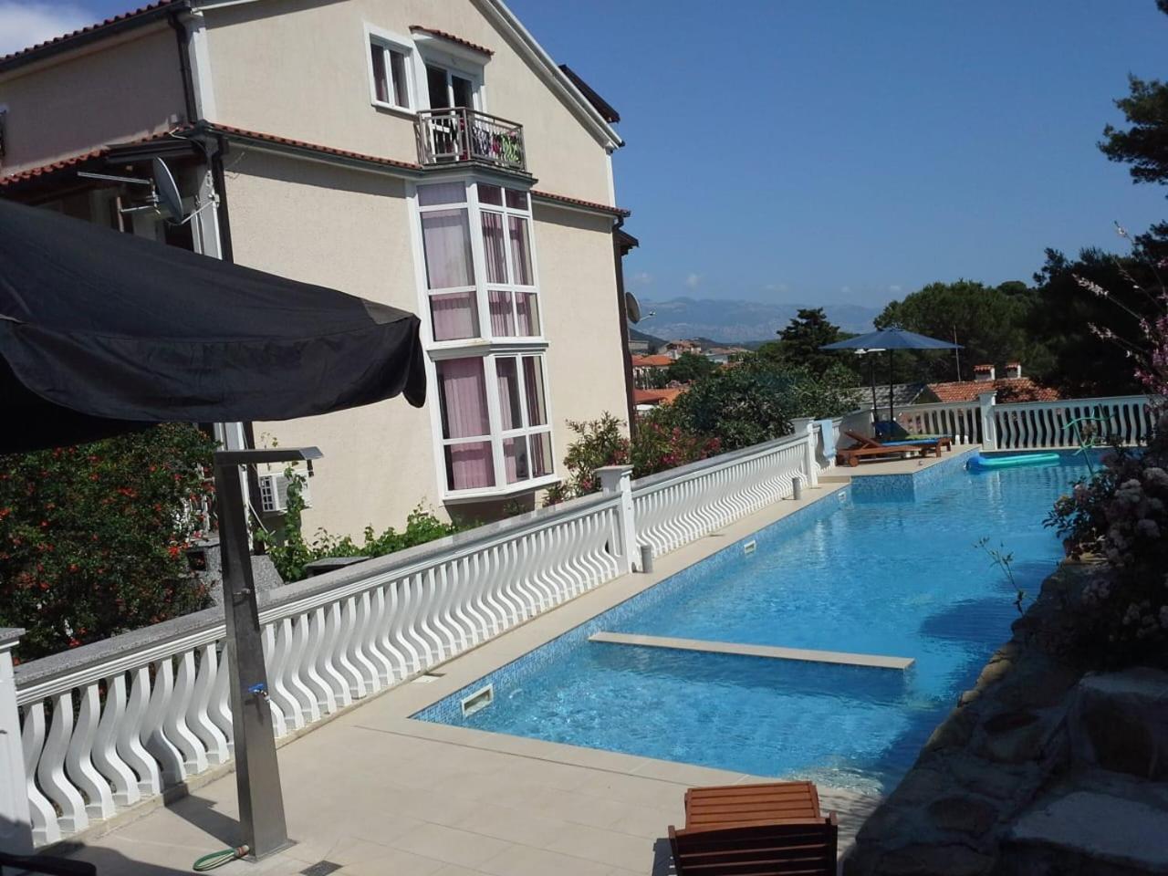 Apartments Happy Island Rab Rab Town Ngoại thất bức ảnh