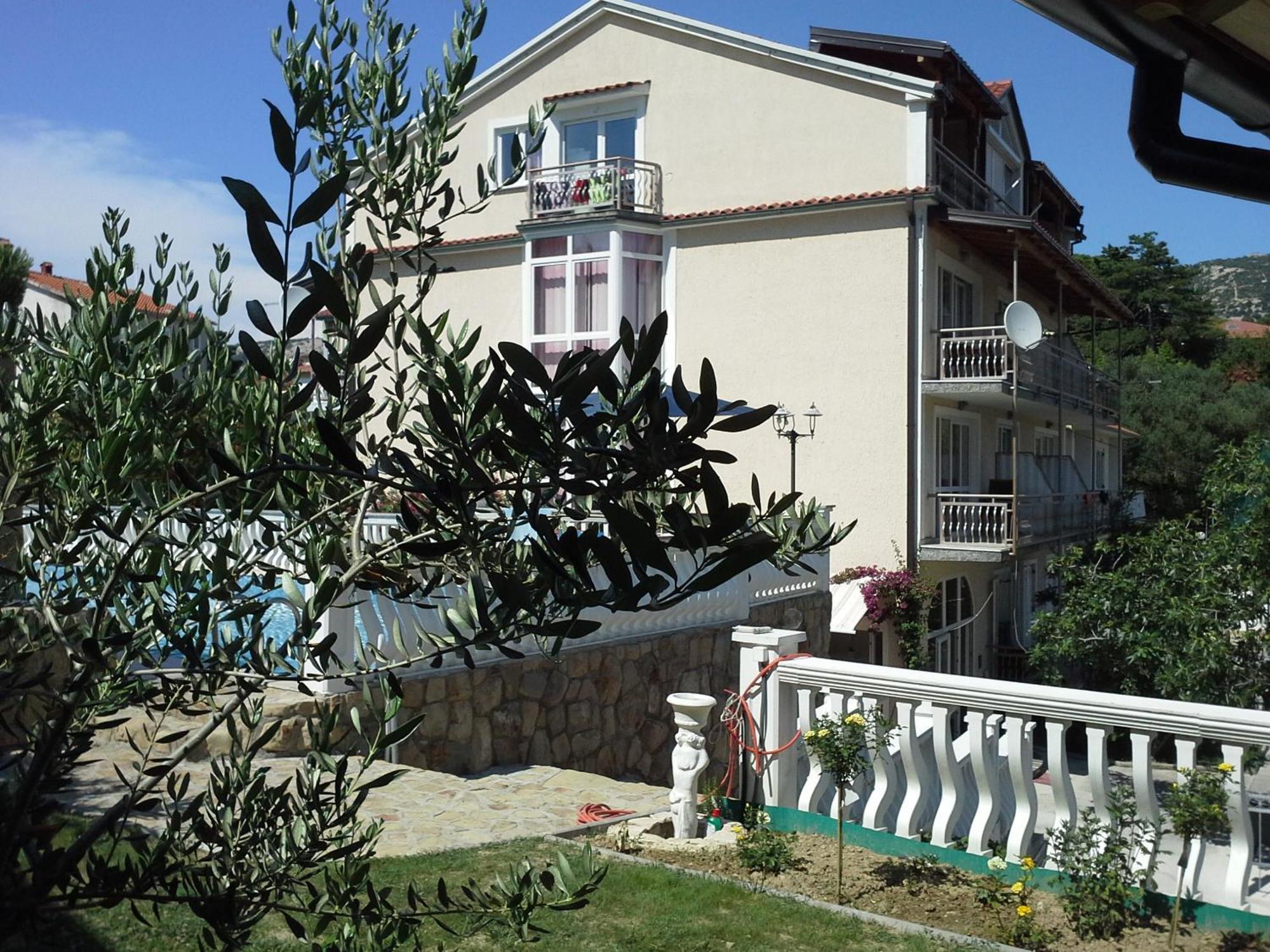 Apartments Happy Island Rab Rab Town Ngoại thất bức ảnh
